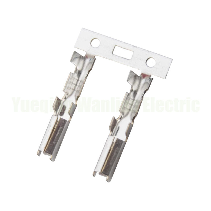 DJ624B-1.8B Conector de fios femininos Conectores de terminais automotivos Socket Fuse Box Wire Harness Jaqueta macia