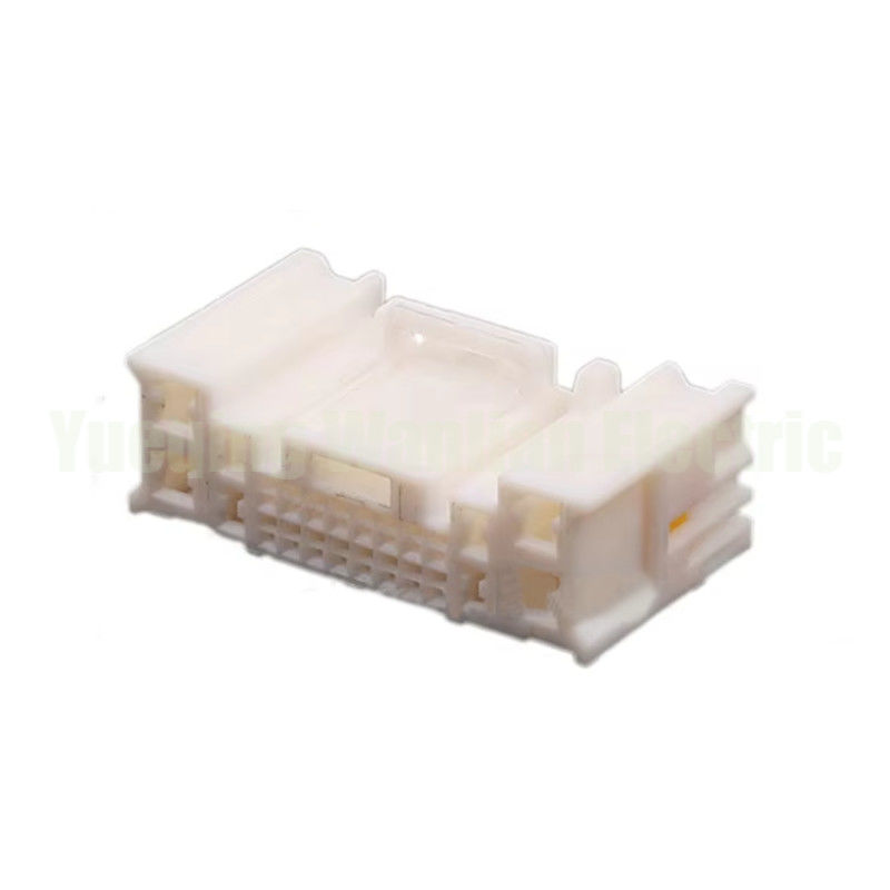 24 pin MG655767 Conector automóvel Conector elétrico